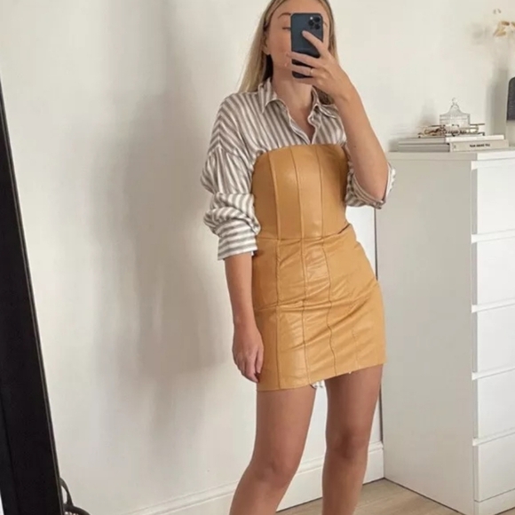 ZARA WOMAN NWT CARAMEL FAUX LEATHER DRESS SIZE MEDIUM - Picture 3 of 10